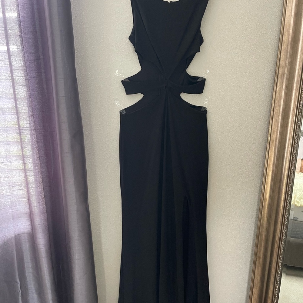 Elegant Black Cut-Out Maxi Dress